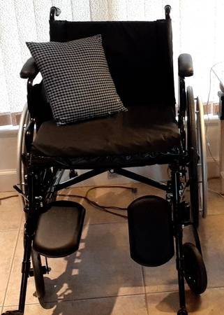 never-used-brand-new-wheel-chair-extremely-nice-big-2