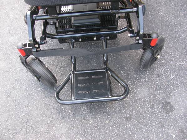 portable-folding-electric-wheelchair-jbh-big-2