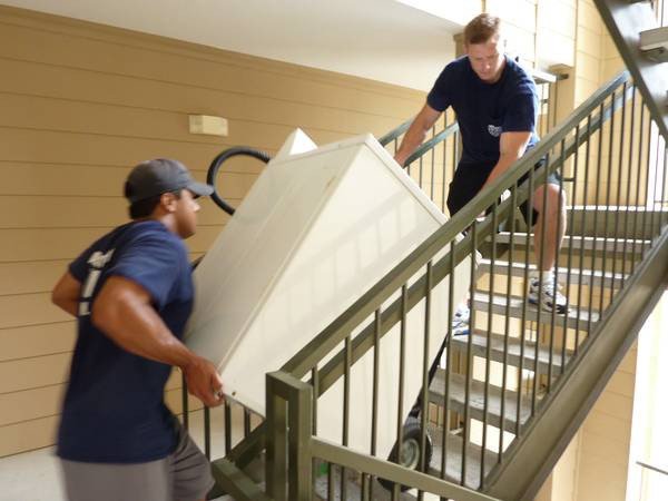 affordable-movers-1-mover-35-2-movers-70-3-movers-90-big-1