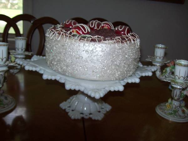 exquisite-milk-glass-antique-ornate-pedestal-cake-plate-big-0