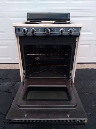 electric-apartment-stove-oven-24-inch-big-1