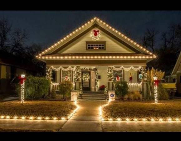 christmas-lights-installer-will-put-them-up-and-take-them-down-big-1