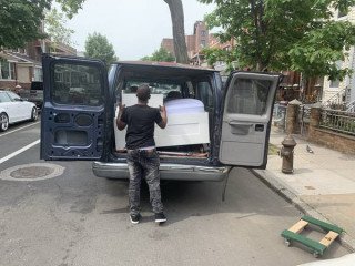 Man with a van, best FLAT RATES in Bk and Tristate