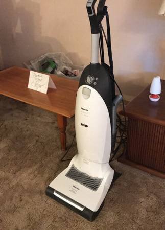miele-vacuum-cleaner-big-0