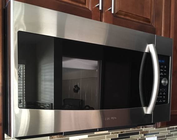 new-samsung-microwave-stainless-steel-big-0
