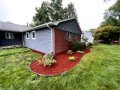 fall-clean-up-landscaping-small-1