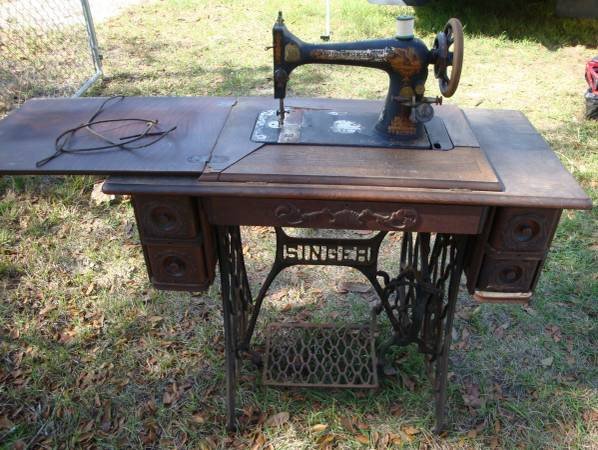 vintage-1907-singer-sewing-machine-big-1