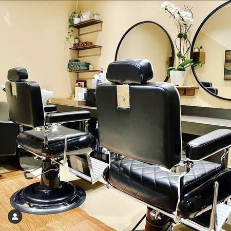upscale-salon-suite-day-week-rental-available-stylistsmakeupbrows-big-0