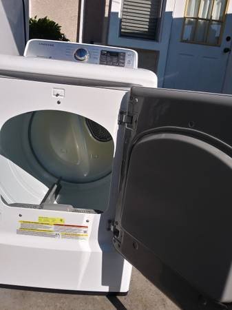 top-load-samsung-washer-and-gas-dryer-big-1