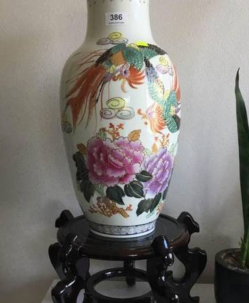 vintage-oriental-ceramic-vase-big-0