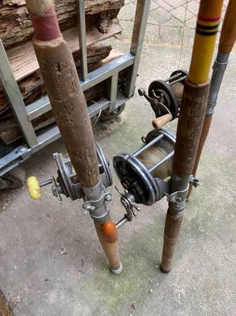 vintage-fishing-poles-and-reels-big-2